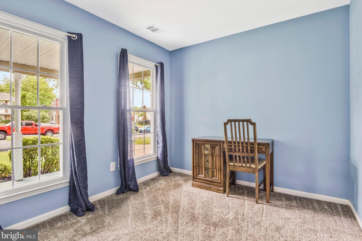 507 Vly Vw Ave, Leesburg VA 20175-2626 exterior