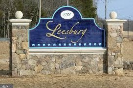 507 Vly Vw Ave, Leesburg VA 20175-2626 exterior