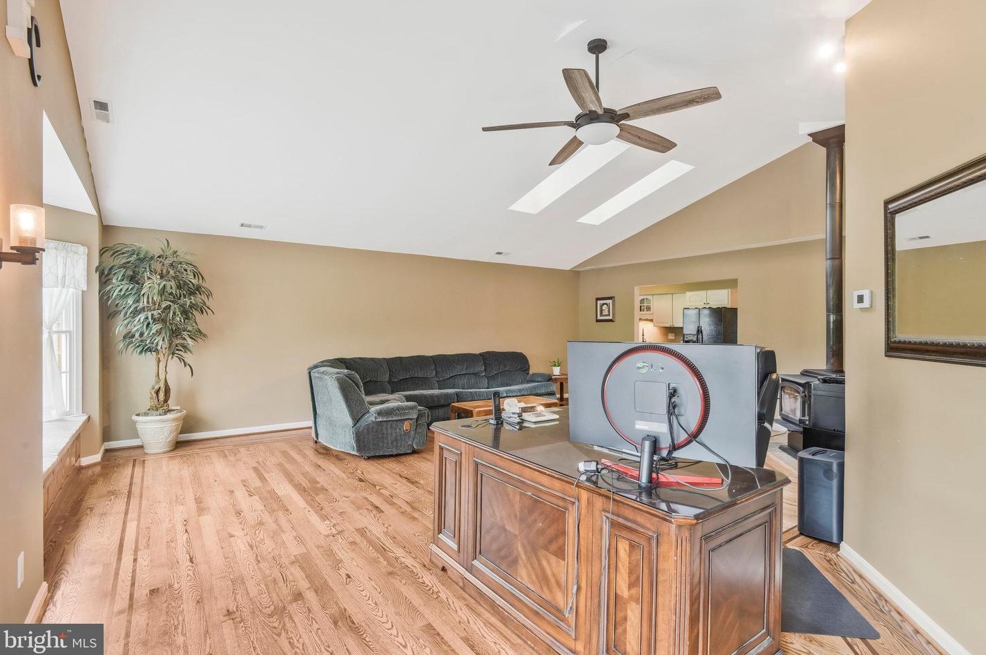 507 Vly Vw Ave, Leesburg VA 20175-2626 exterior