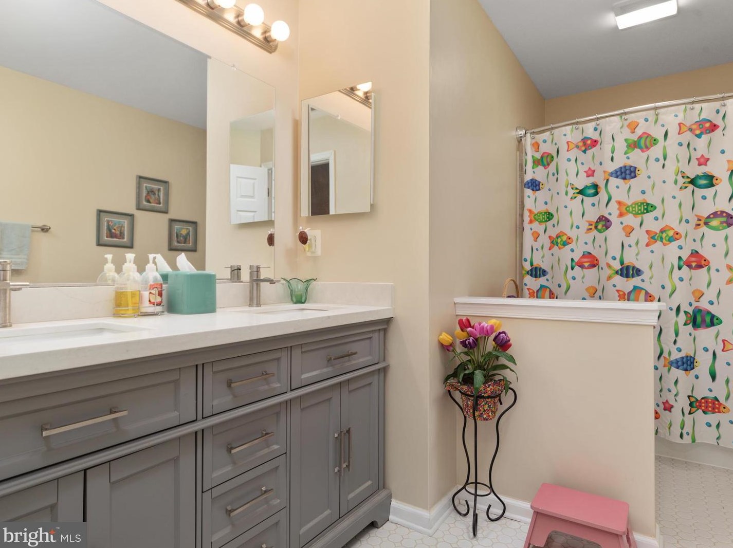 842 Macalister Dr, Leesburg VA 20175-8905 exterior