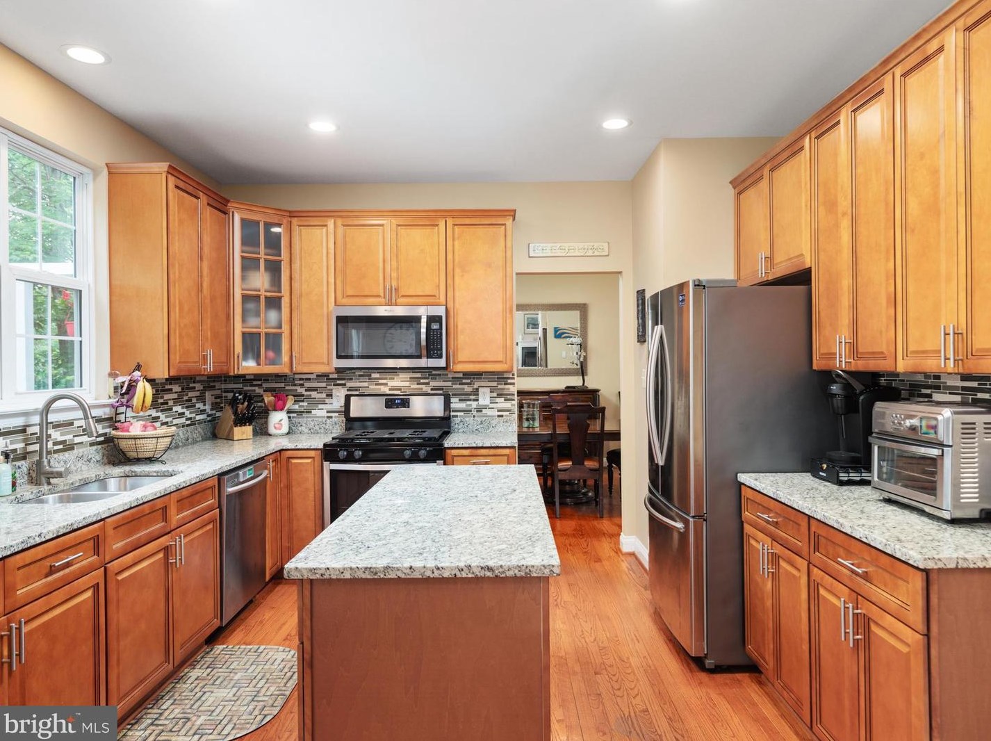 842 Macalister Dr, Leesburg VA 20175-8905 exterior