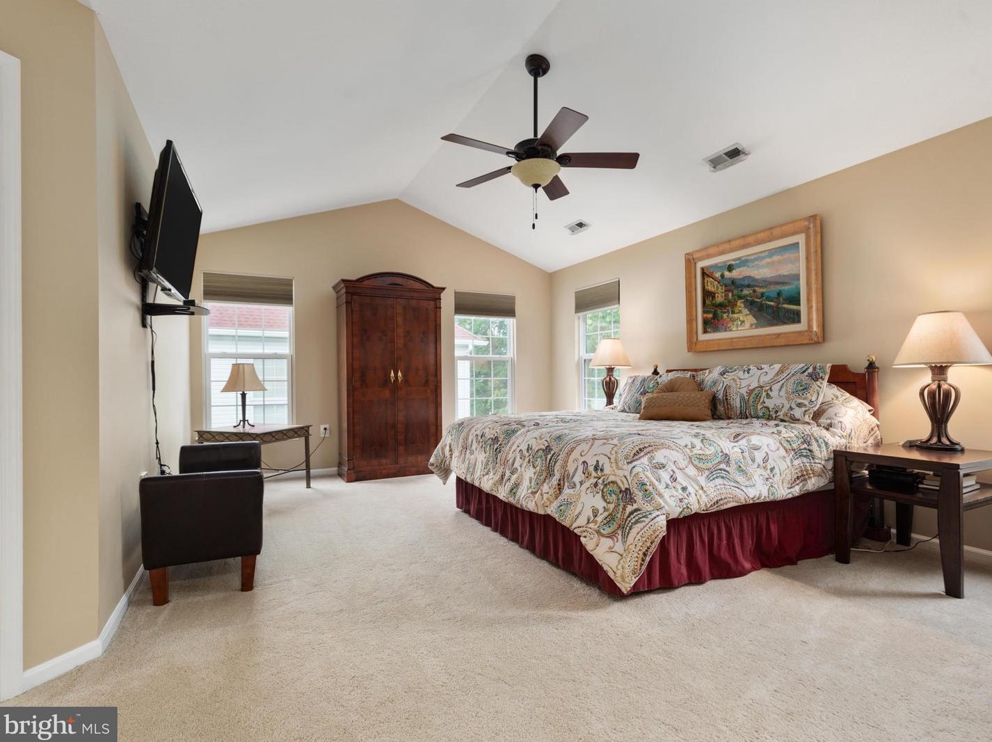 842 Macalister Dr, Leesburg VA 20175-8905 exterior