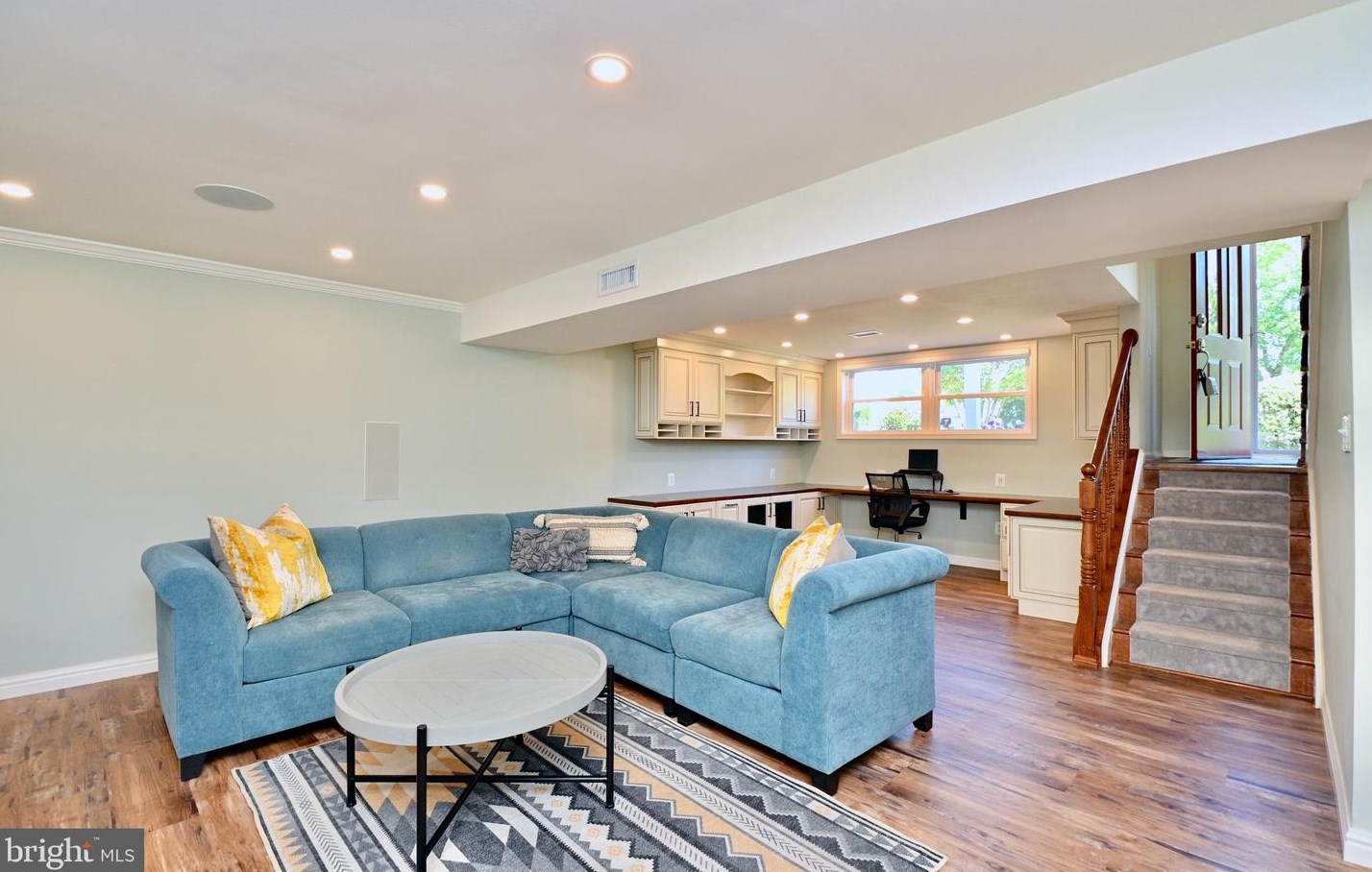 1212 Lee Rd, Dulles VA  20164-2753 exterior