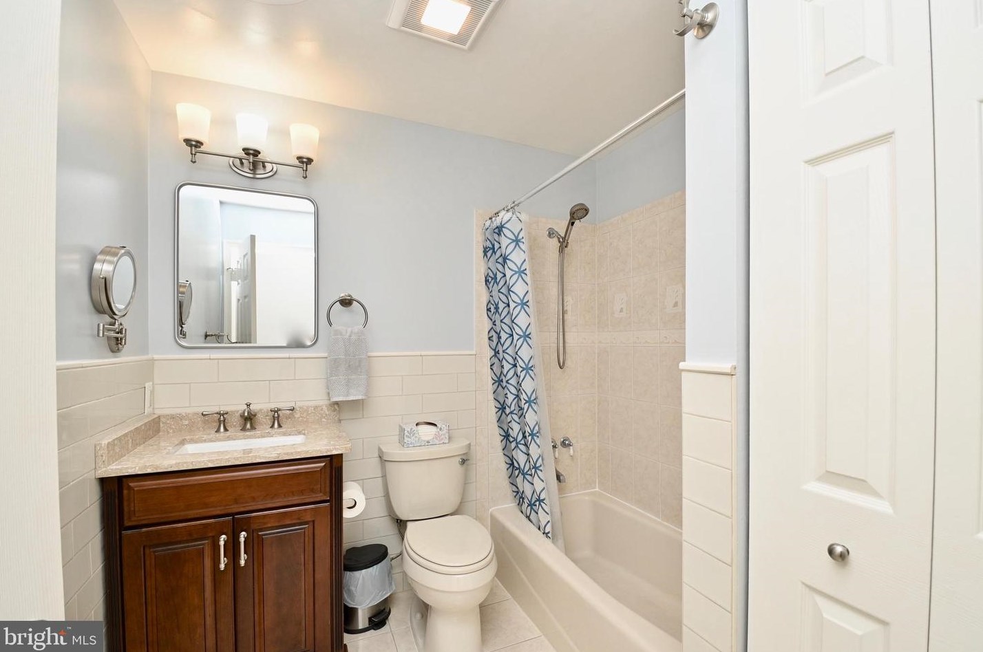 1212 Lee Rd, Dulles VA  20164-2753 exterior