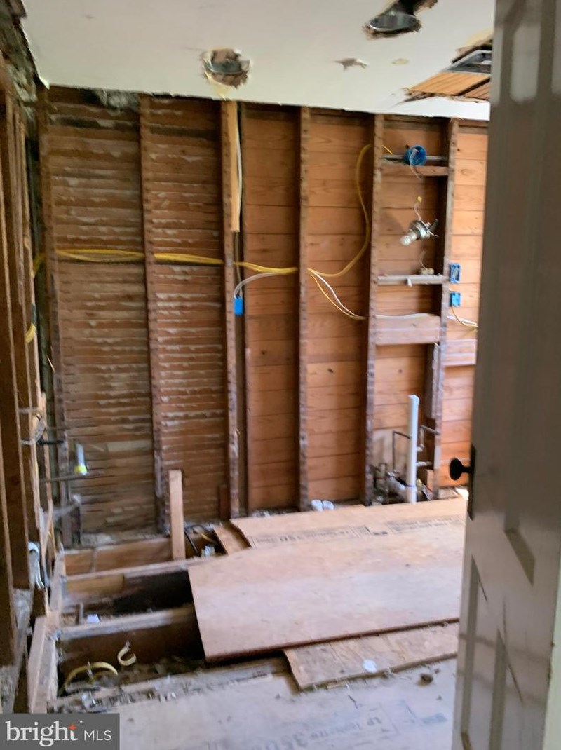 210 Cornwall St, Leesburg VA 20176-2701 exterior