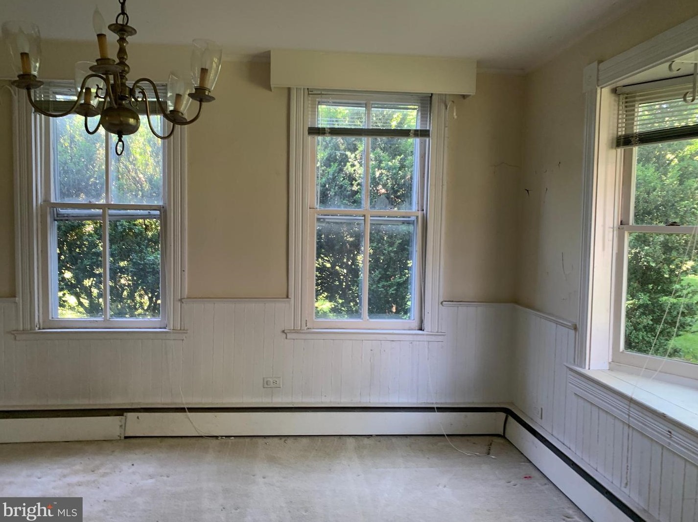 210 Cornwall St, Leesburg VA 20176-2701 exterior