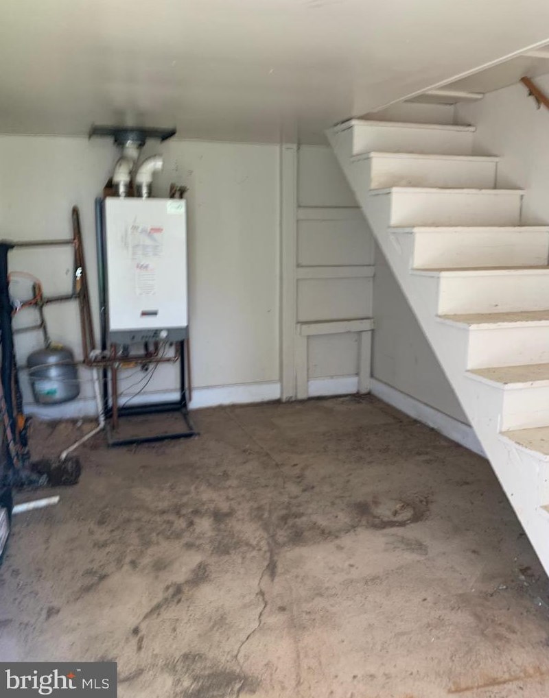 210 Cornwall St, Leesburg VA 20176-2701 exterior