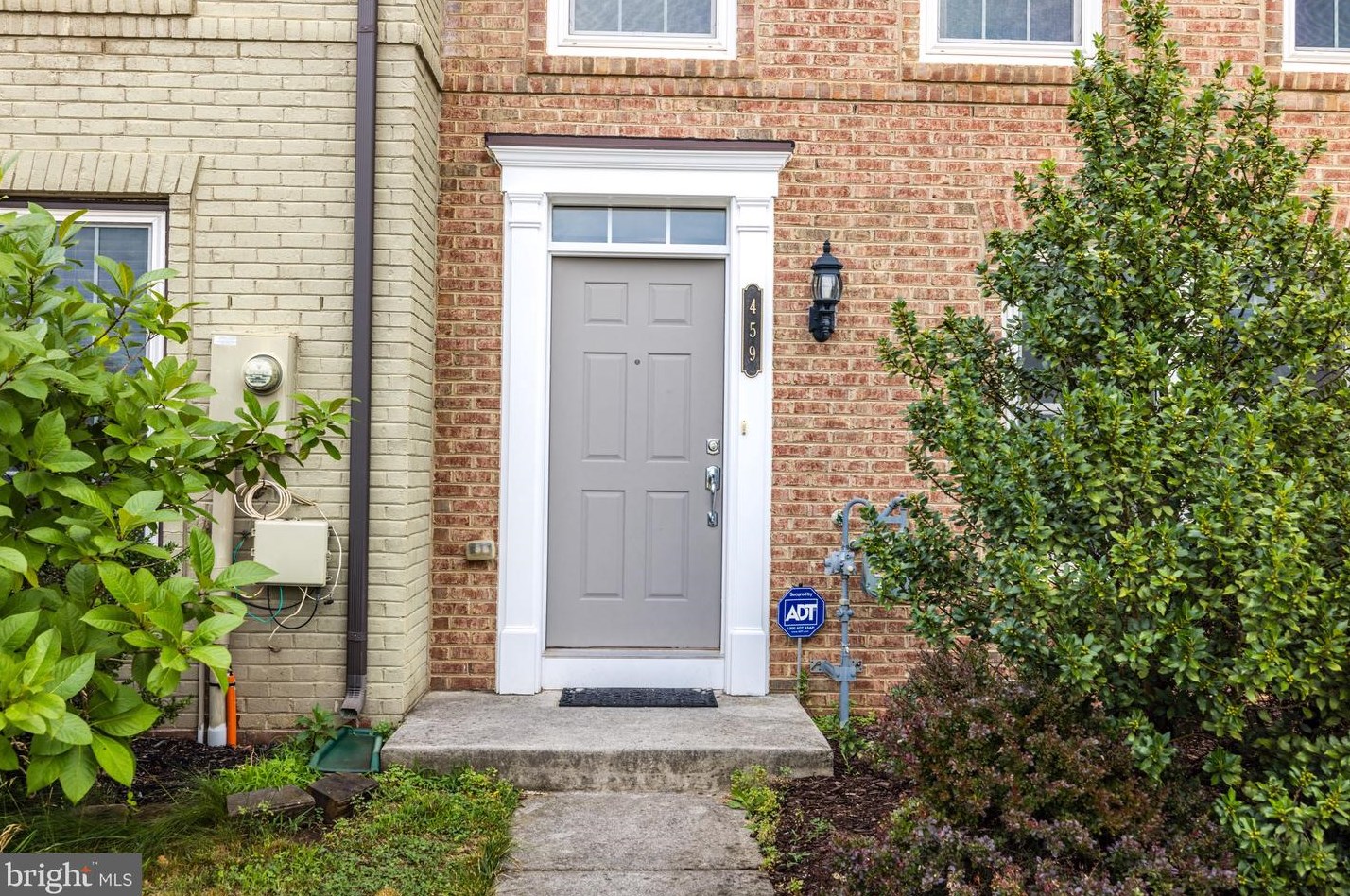 459 Heartleaf Ter, Leesburg VA  20175-5424 exterior