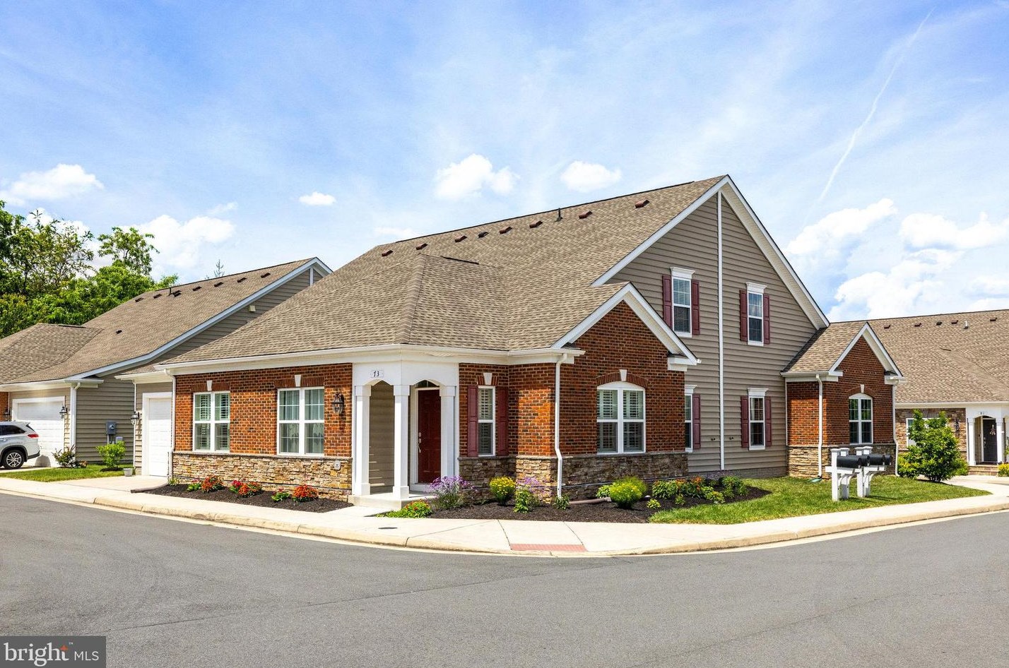 73 Harpers Ml Way, Lovettsville VA  20180-2045 exterior