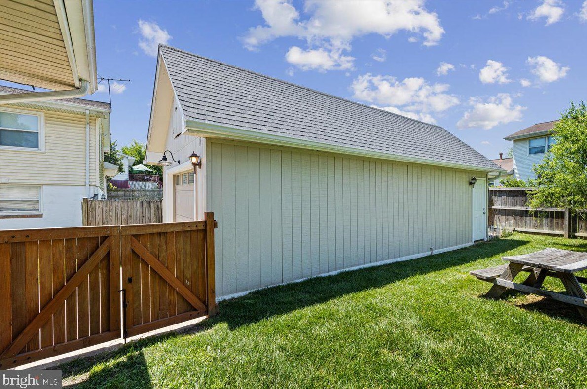 507 Alder Ave, Dulles VA  20164-3914 exterior