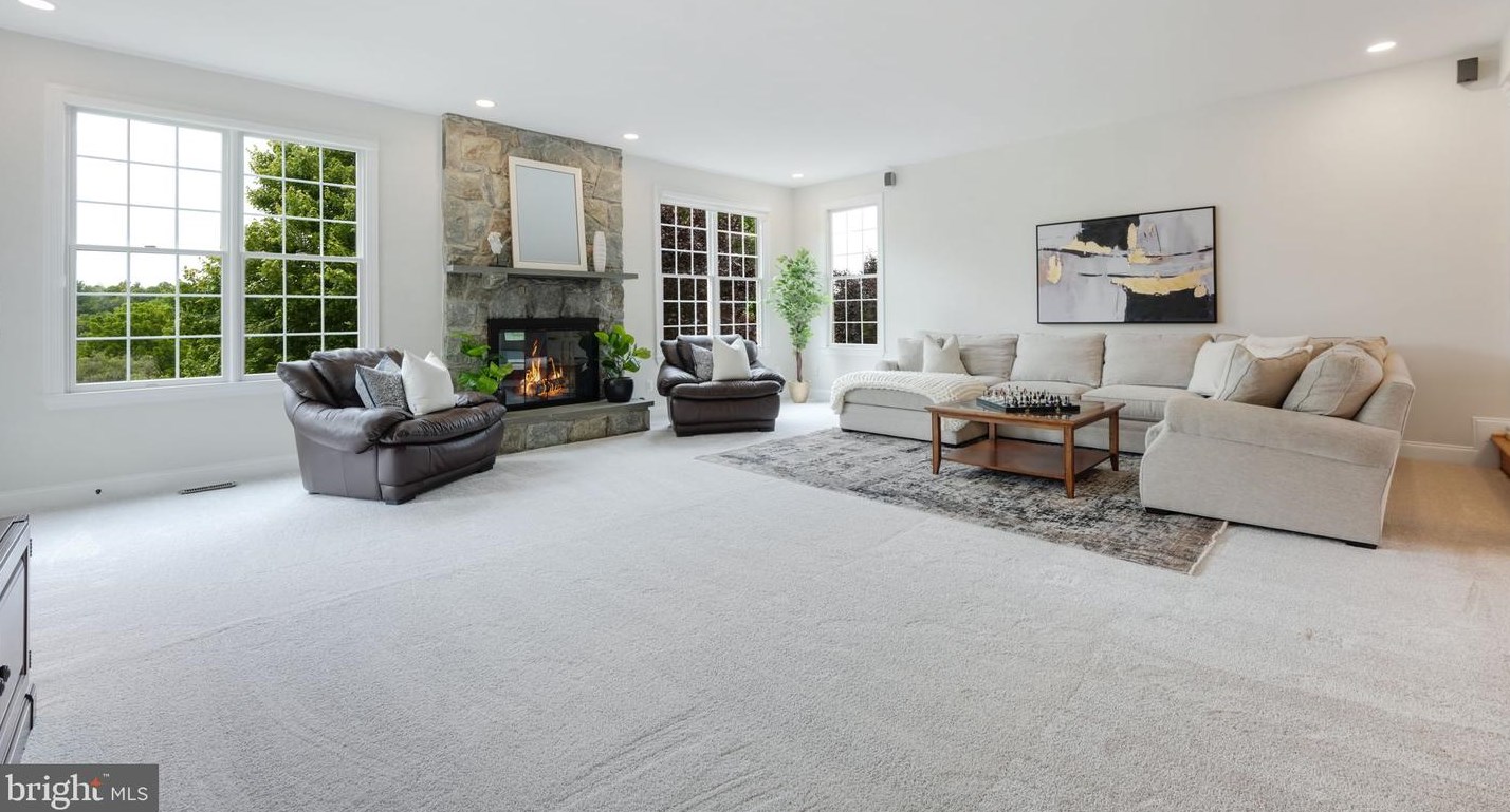 17839 Tobermory Pl, Leesburg VA 20175-7057 exterior