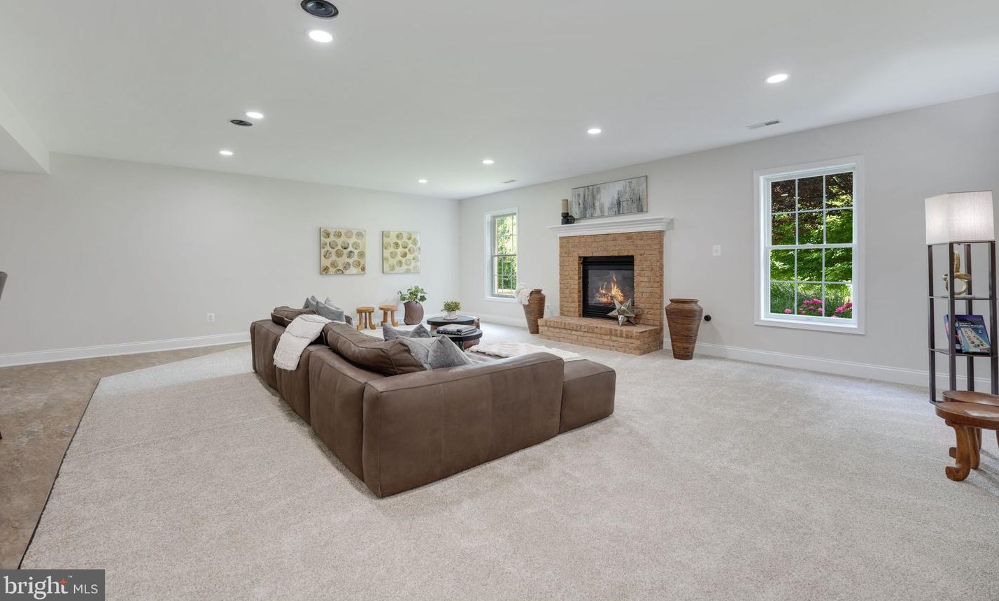 17839 Tobermory Pl, Leesburg VA 20175-7057 exterior