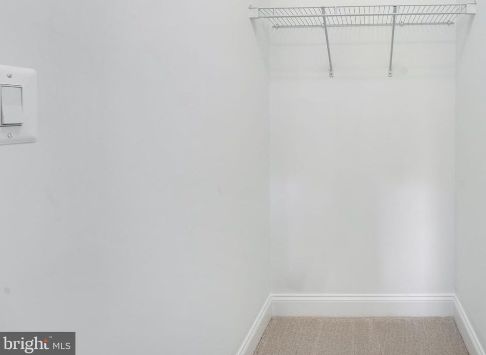 17839 Tobermory Pl, Leesburg VA 20175-7057 exterior