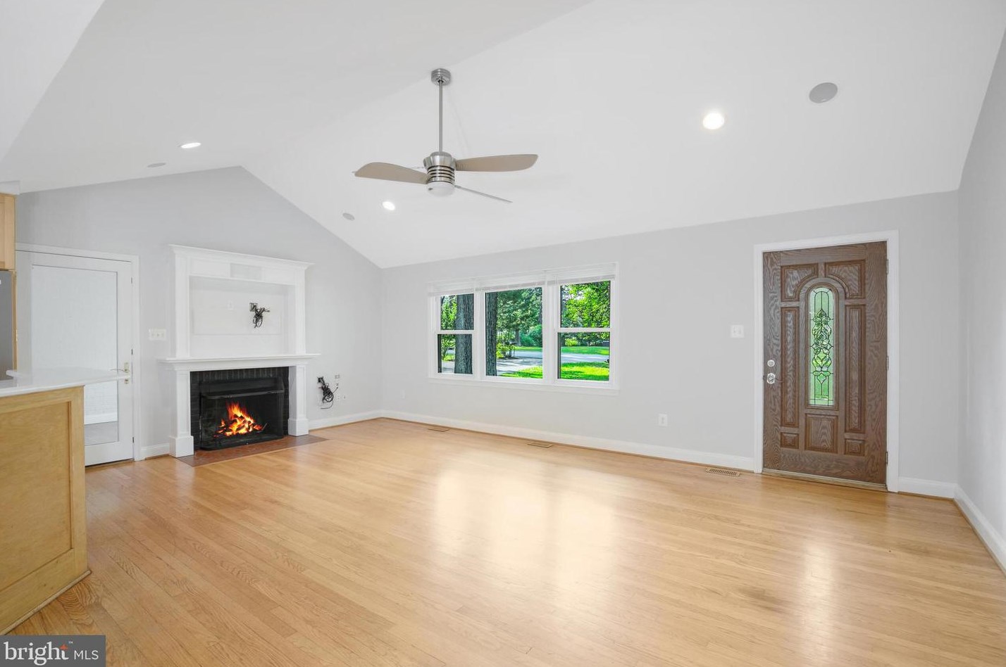 110 Lakeland Dr, Dulles, VA 20164