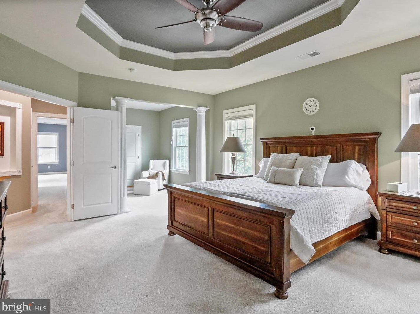 40594 Banshee Dr, Leesburg VA 20175-7514 exterior