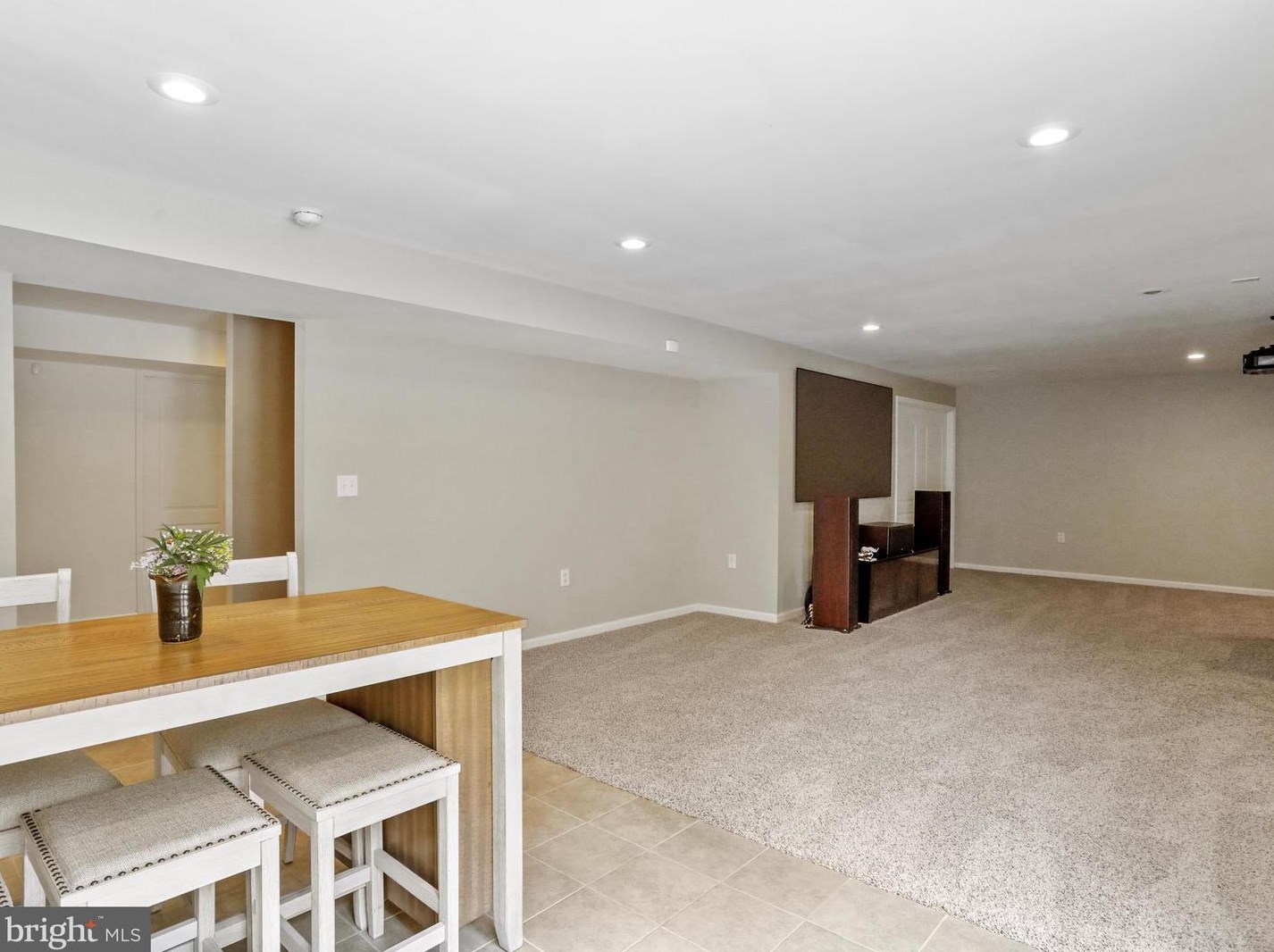 40594 Banshee Dr, Leesburg VA 20175-7514 exterior