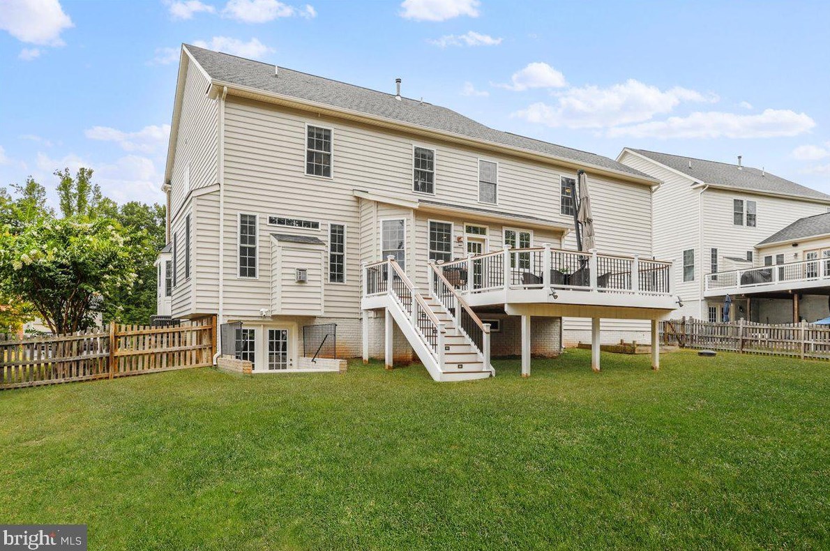 40594 Banshee Dr, Leesburg VA 20175-7514 exterior