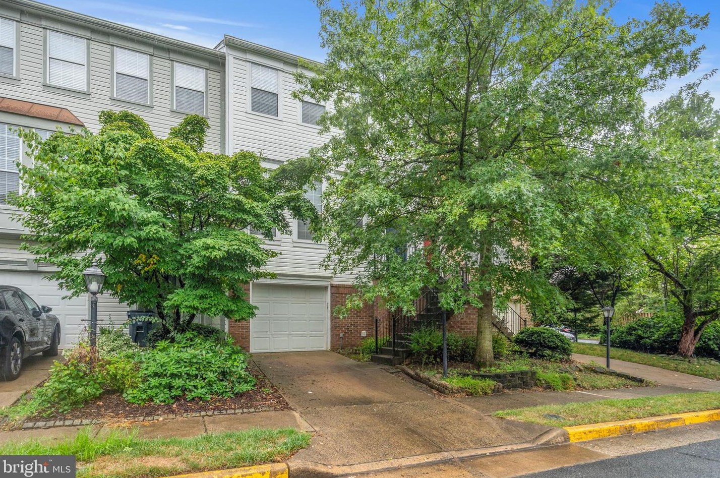 47573 Sandbank Sq, Dulles VA  20165-7470 exterior