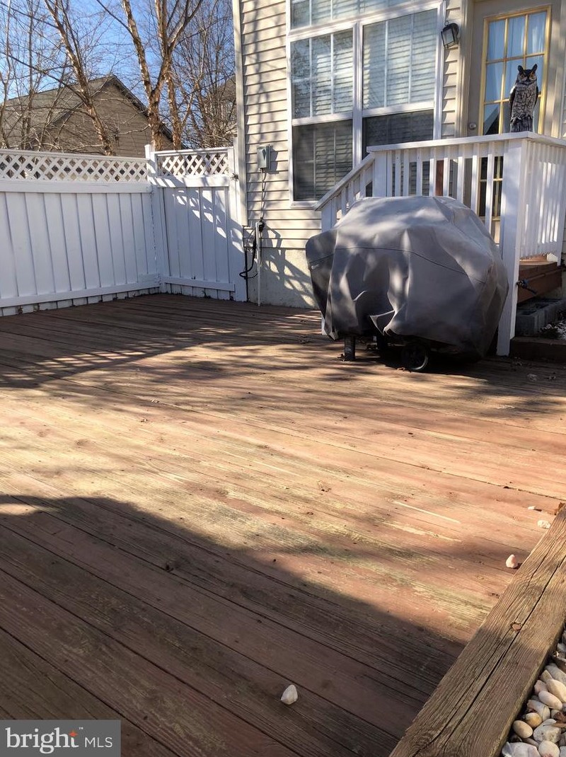 20342 Bowfonds St, Ashburn VA  20147-7407 exterior