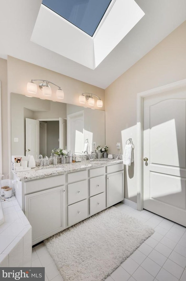 19951 Palmer Classic Pkwy, Ashburn VA  20147-5202 exterior