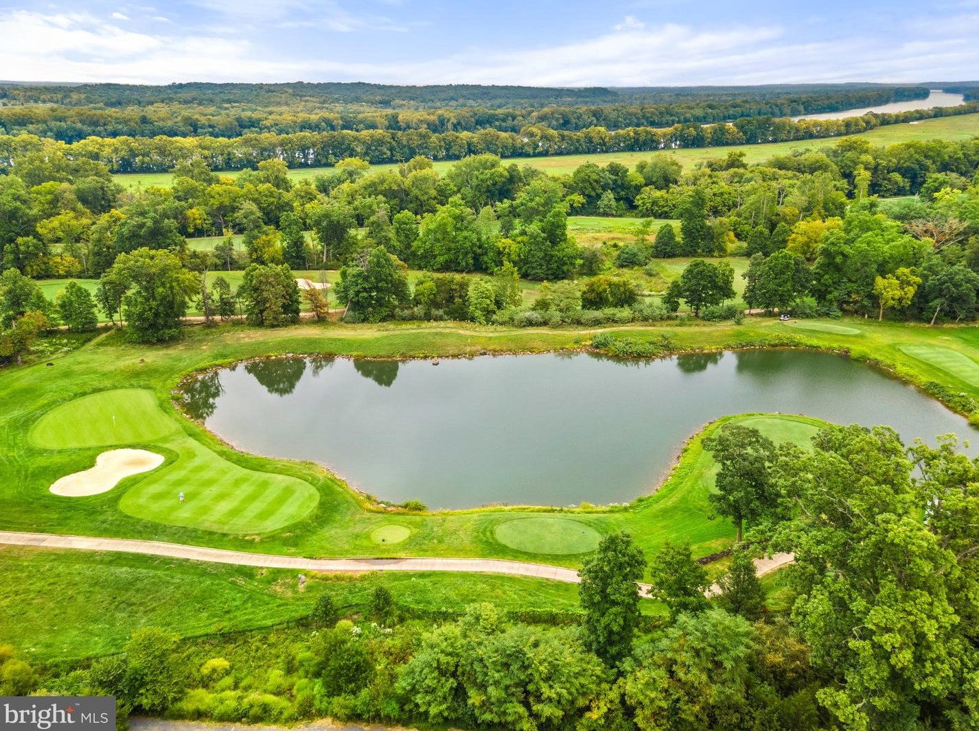 19355 Cypress Ridge Ter, Leesburg VA 20176-6911 exterior