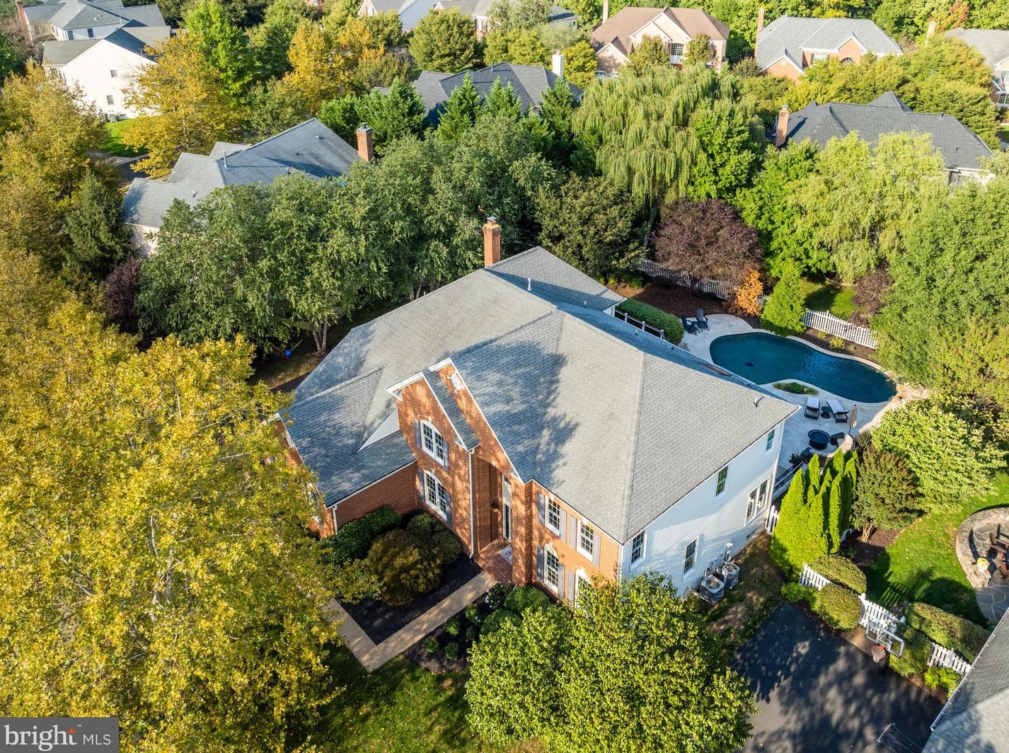 20234 Kentucky Oaks Ct, Ashburn VA 20147-3167 exterior