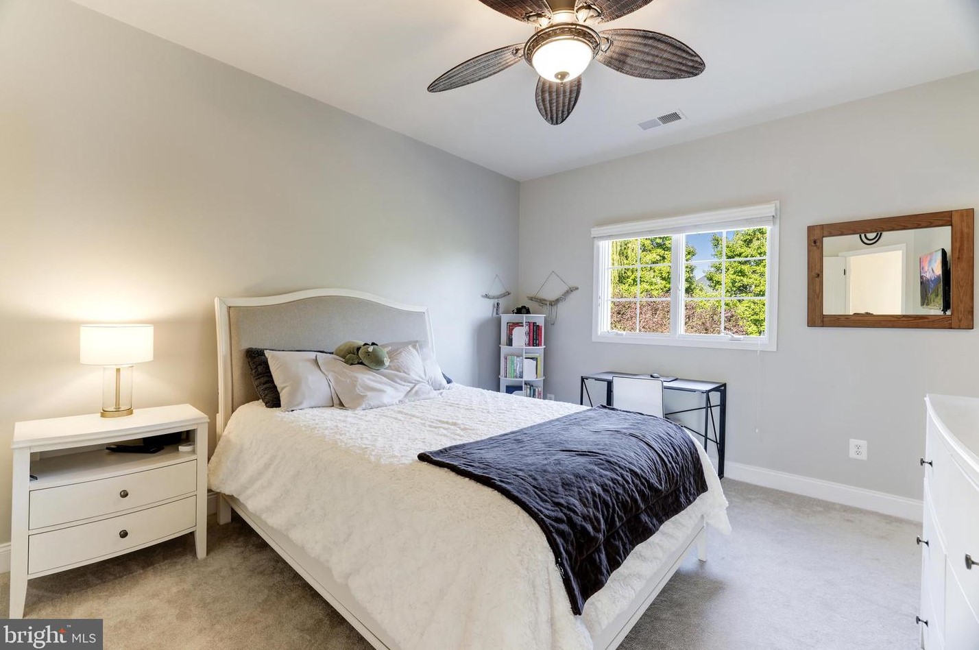 20234 Kentucky Oaks Ct, Ashburn VA 20147-3167 exterior