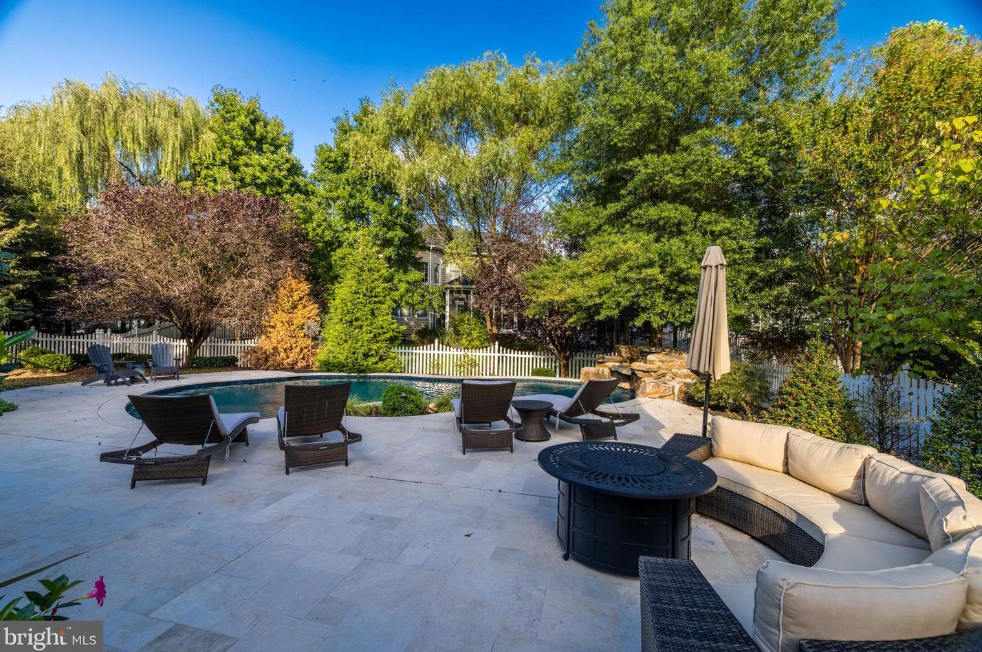 20234 Kentucky Oaks Ct, Ashburn VA 20147-3167 exterior