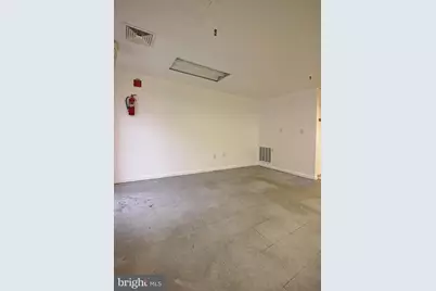 22636 Glenn Drive #102, Sterling, VA 20164 - Photo 3