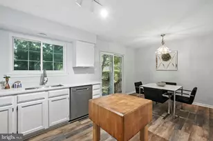 732 Balls Bluff Rd NE, Leesburg, VA 20176 - Photo 15