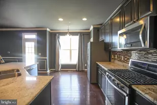 43368 Town Gate Square, Chantilly, VA 20152 - Photo 7