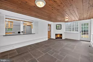 45545 Lakeside Dr, Sterling, VA 20165 - Photo 13