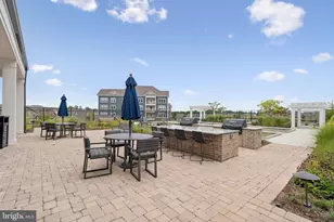 21630 Hawksbill High Cir, Sterling, VA 20164 - Photo 47