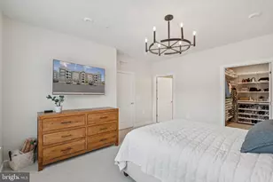 21630 Hawksbill High Cir, Sterling, VA 20164 - Photo 21