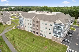 21630 Hawksbill High Cir, Sterling, VA 20164 - Photo 39