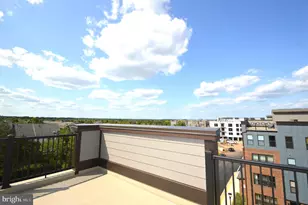 43795 Middleway Ter, Ashburn, VA 20147 - Photo 5