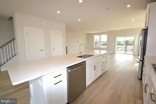 43795 Middleway Ter, Ashburn, VA 20147 - Photo 25