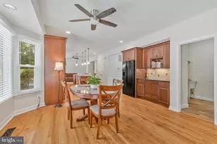 116 Lake Dr, Sterling, VA 20164 - Photo 19