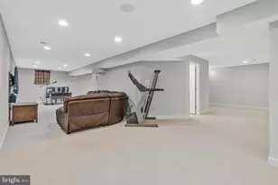 116 Lake Dr, Sterling, VA 20164 - Photo 45