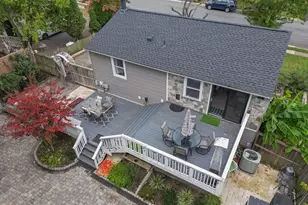 102 N Garfield Rd, Sterling, VA 20164 - Photo 5