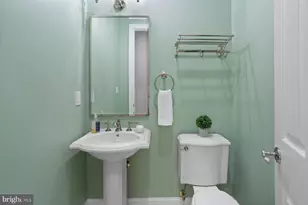 40321 Beacon Hill Dr, Leesburg, VA 20176 - Photo 43