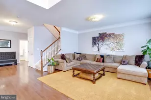 25184 Crested Wheat Dr, Aldie, VA 20105 - Photo 5