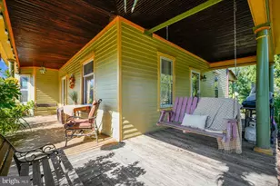 45 E Broad Way E, Lovettsville, VA 20180 - Photo 5