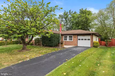 210 W Beech Road, Sterling, VA 20164 - Photo 1