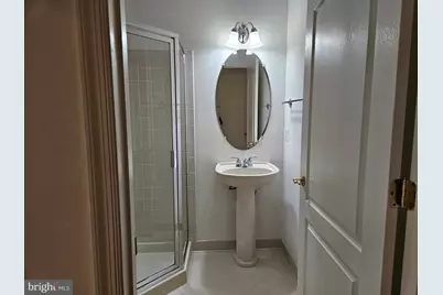 25860 Commons Square, Chantilly, VA 20152 - Photo 23