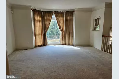 25860 Commons Square, Chantilly, VA 20152 - Photo 5