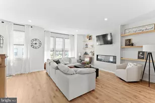 308 Nebeiolo Terrace SE, Leesburg, VA 20175 - Photo 5