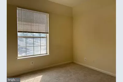 660 Gateway Drive SE #103, Leesburg, VA 20175 - Photo 9