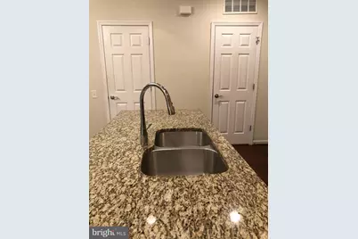 42771 Burrell Square, Ashburn, VA 20147 - Photo 9