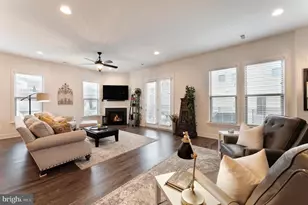 42788 Macbeth Ter, Ashburn, VA 20148 - Photo 9